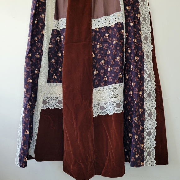 Carefree Fashions Vintage  Maxi Skirt Brown Ivory Lace Cottagecore Small Medium - Picture 5 of 6